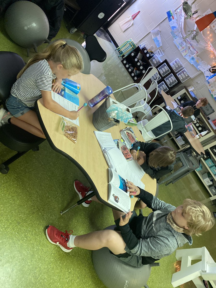 teach_with_bono's tweet image. “Mrs. Bono, can we just have a working snack? My brain is on fire!” #curriculummatters #witandwisdomela #highlevelthinking #engagementmatters