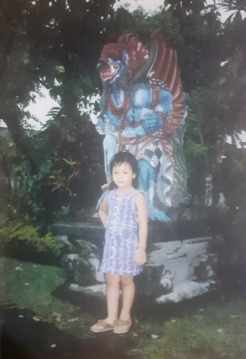 EdySi73's tweet photo. @TRANS7 Ini adalah Shela Natalia Sulistyo anak dr Irwan Sulistyo&amp;Murniati(Atik).Kami terpisah -+23 tahun lalu.Pentunjuk satu2nya mereka pernah tinggal di Tambak mas gg VII no 16 semarang.Mohon kiranya bs membantu pertemukan kami,kami hanya ingin bilang "MAMANYA TELAH TIADA"😭😭😭 https://t.co/kSMmOsDyzz