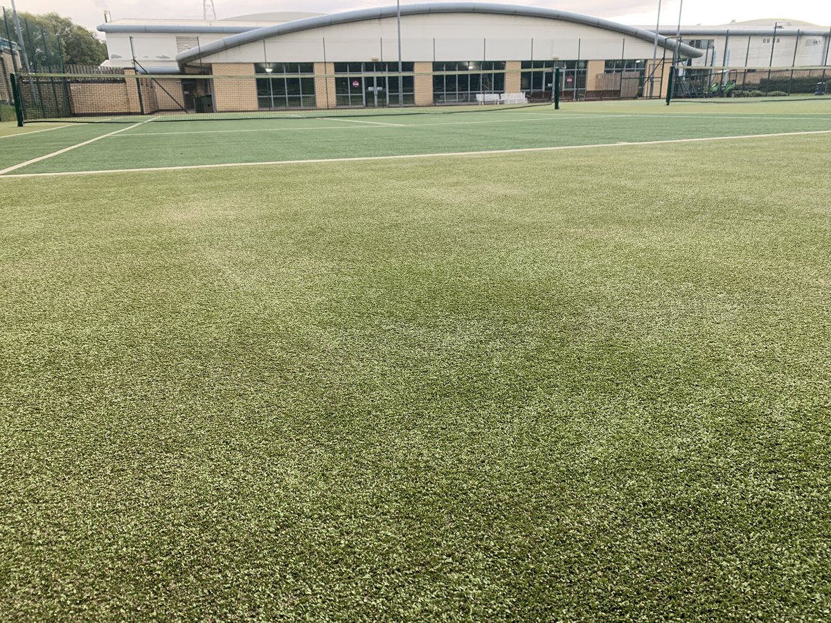 replay_alex's tweet photo. Our @ReplayMaintain Renovate process has got these tennis courts in Hull looking like new 🤩 https://t.co/v1am3pDzoh