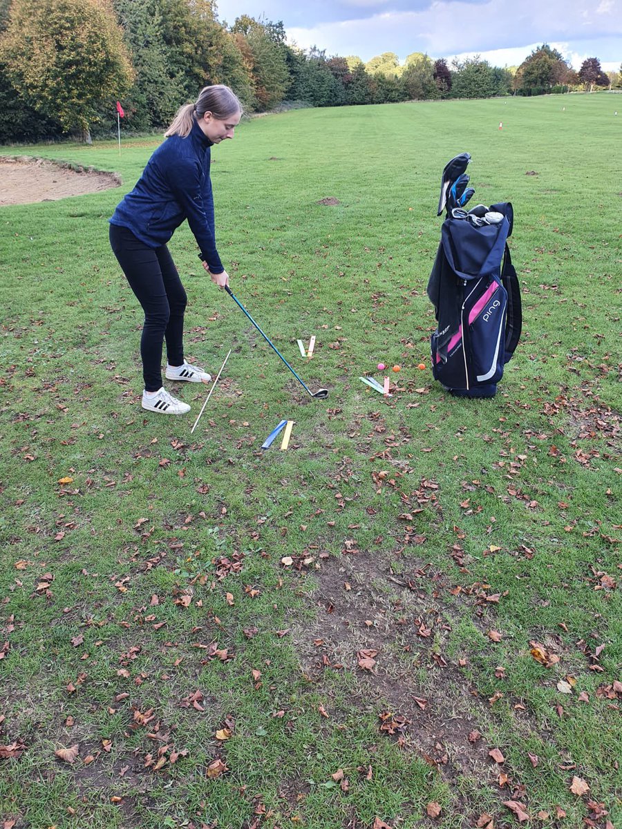 Abbie_Thompson9's tweet photo. A very productive range session with @KarlaMee10 working on a few swing thoughts using @colourpathgolf. Got to keep working towards my next competition #juniorgolf #girlscangolf #keepitvisual🌈👀 @WomensGolf https://t.co/7vkIEP0oNa