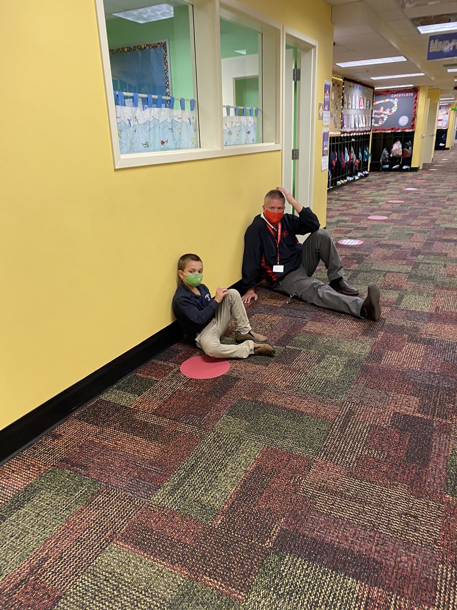 edensathome's tweet photo. Sometimes, you just need to sit, talk, and think things through.  #woodwardway #woodwardstrong #waprimary https://t.co/Ts0nqzcdUe