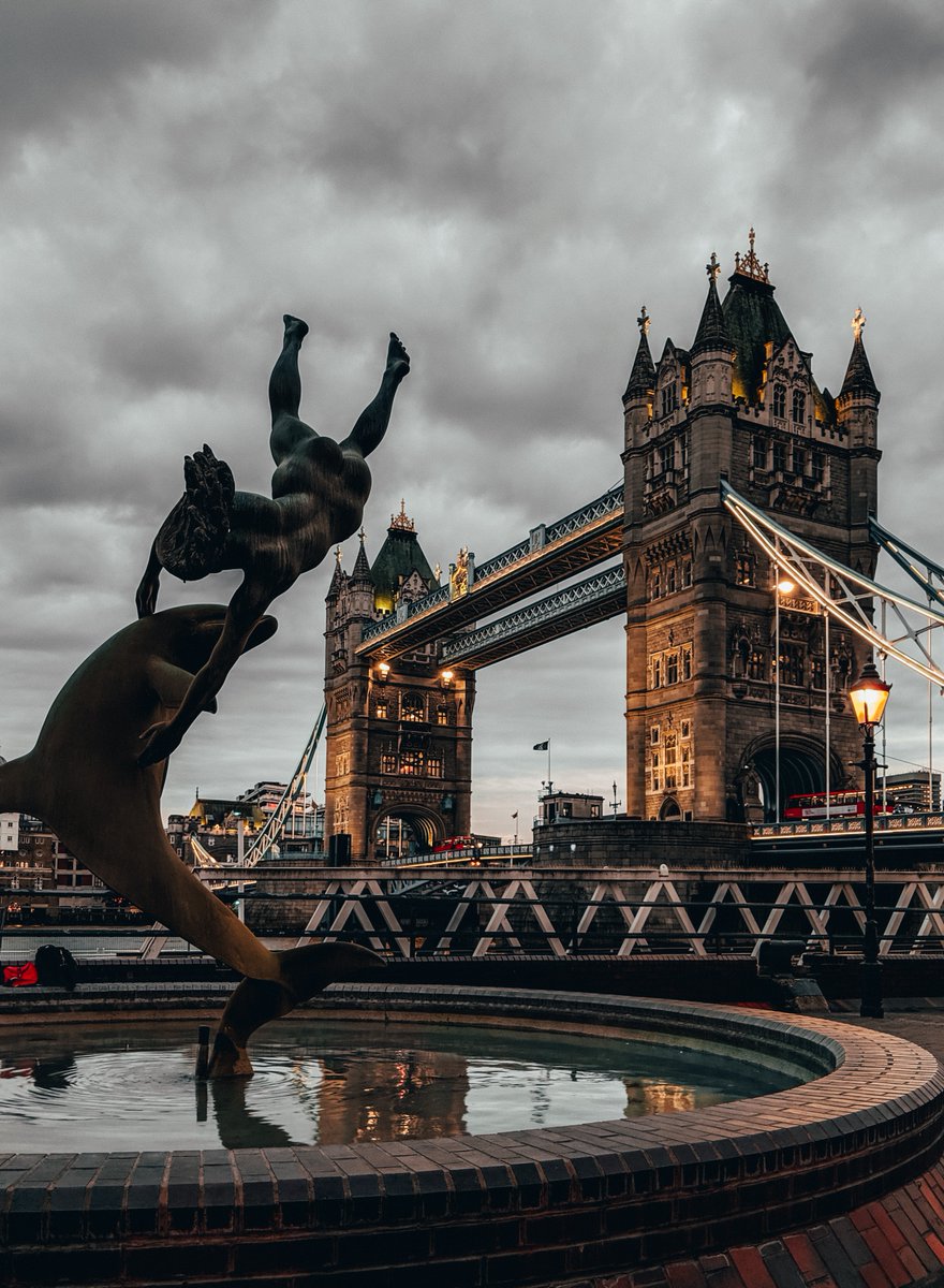 TwoRuba's tweet photo. What's your favourite London landmark? 🇬🇧

#LondonLandmarks #VisitLondon #TowerBridge #LondonIsLovinIt https://t.co/t6LFCLZWZA