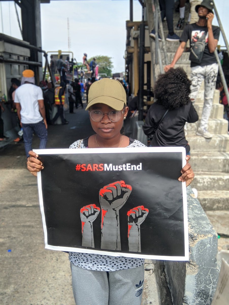 OOluwatomis's tweet photo. Got hit by a random guy on a bicycle during the protest at Lekki toll gate. Glasses scratched , my phone screen got broken and feel pain in my head rn.  I literallg fell flat. The medical team came through for me,  I'm grateful guys❤😭😭 😣😣🙏
#ENDSARS #ENDSWAT https://t.co/EZY0RlLfPz