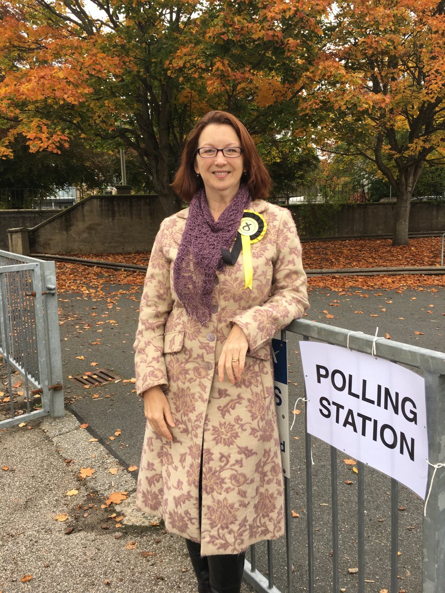 Louise4Ellon's tweet photo. I've been round the polling places in Ellon today, &amp; received a lovely response from people in the town. It's a beautiful evening to vote. Polls are open until 10pm, and I'm sure the great @Aberdeenshire staff would love to see you. #DemocracyMatters #VoteSNP https://t.co/oTOaWeWx8O