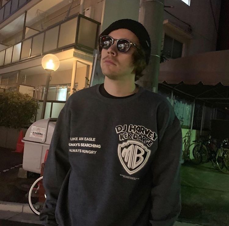 pics of harry that radiate boyfriend energy... a thread
