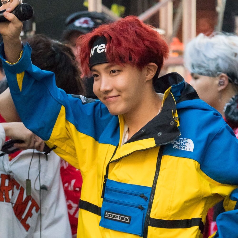 gwangjupics's tweet photo. throwback to this look 🥵 https://t.co/PD7zo4zIY0
