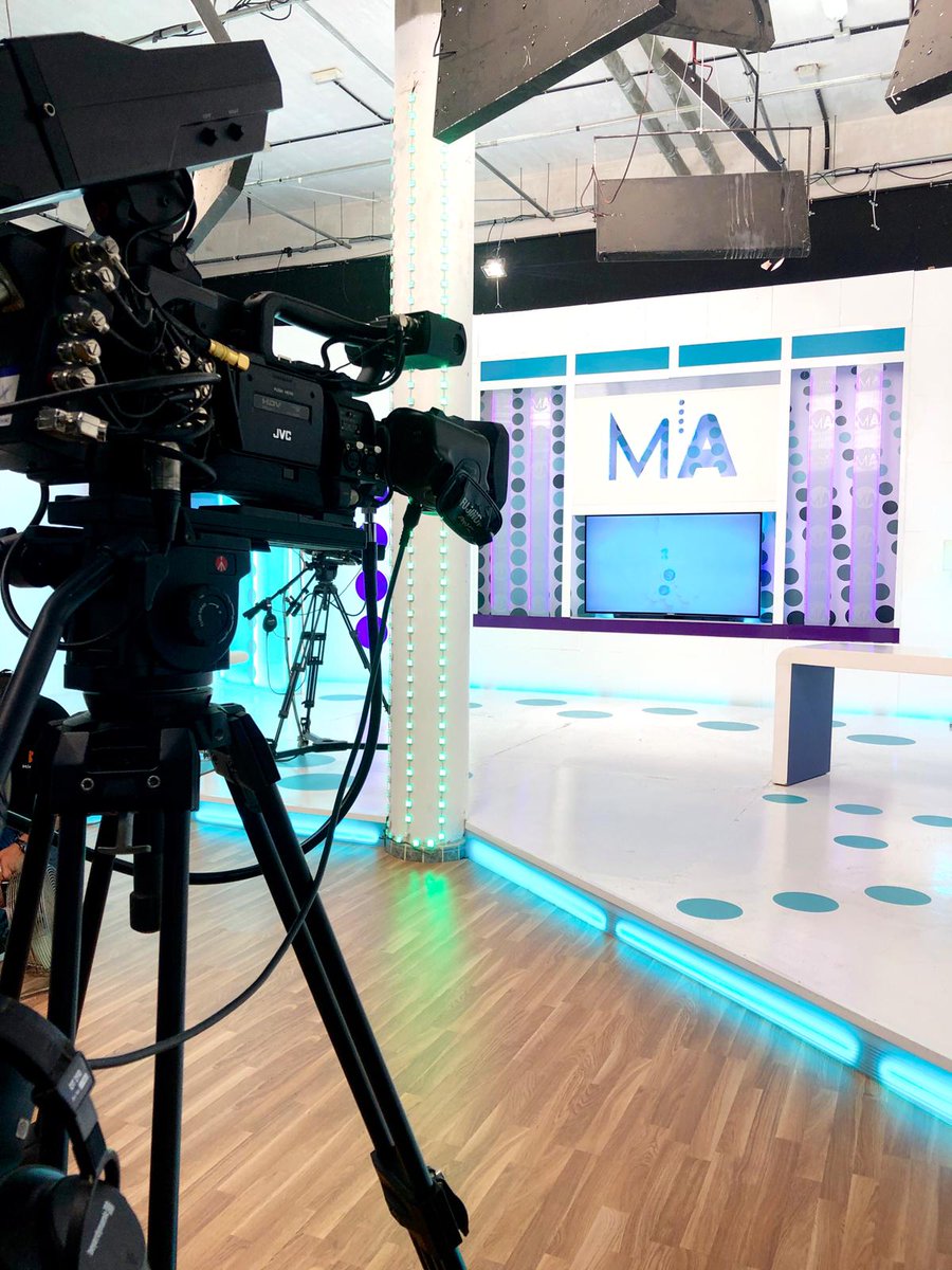 📺Ya estamos en DIRECTO en #MírameTV🇮🇨  en un programa que conduce <a href="/Jose_Deniz/">José Déniz</a> y que incluye una tertulia de actualidad con <a href="/DavidCuestaTV/">David Cuesta</a> y <a href="/RusoAzul/">Leopoldo Pérez Díaz</a>.
¡¡INFÓRMATE en la Televisión de las Islas Canarias‼️