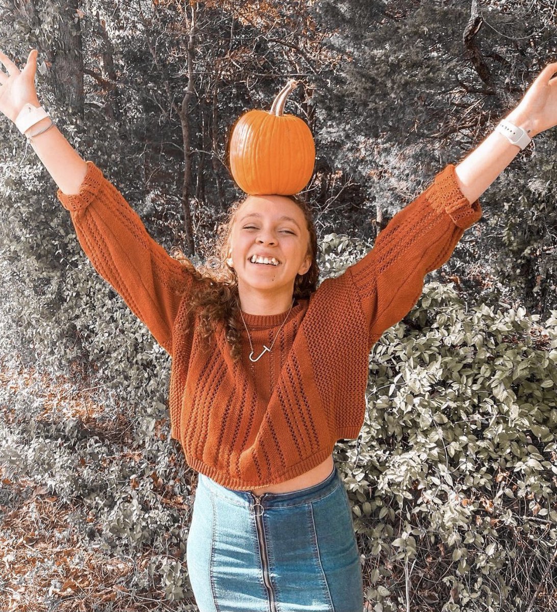 trisigma's tweet photo. It's ALMOST Friday and this is how we feel about it! Things in the world feel a little heavy right now. Get out from behind your screen, feel the sun on your face, breathe in some fresh air, and find your version of inner peace! And tag us in all your fun pumpkin photos! https://t.co/HO0ckEOxET