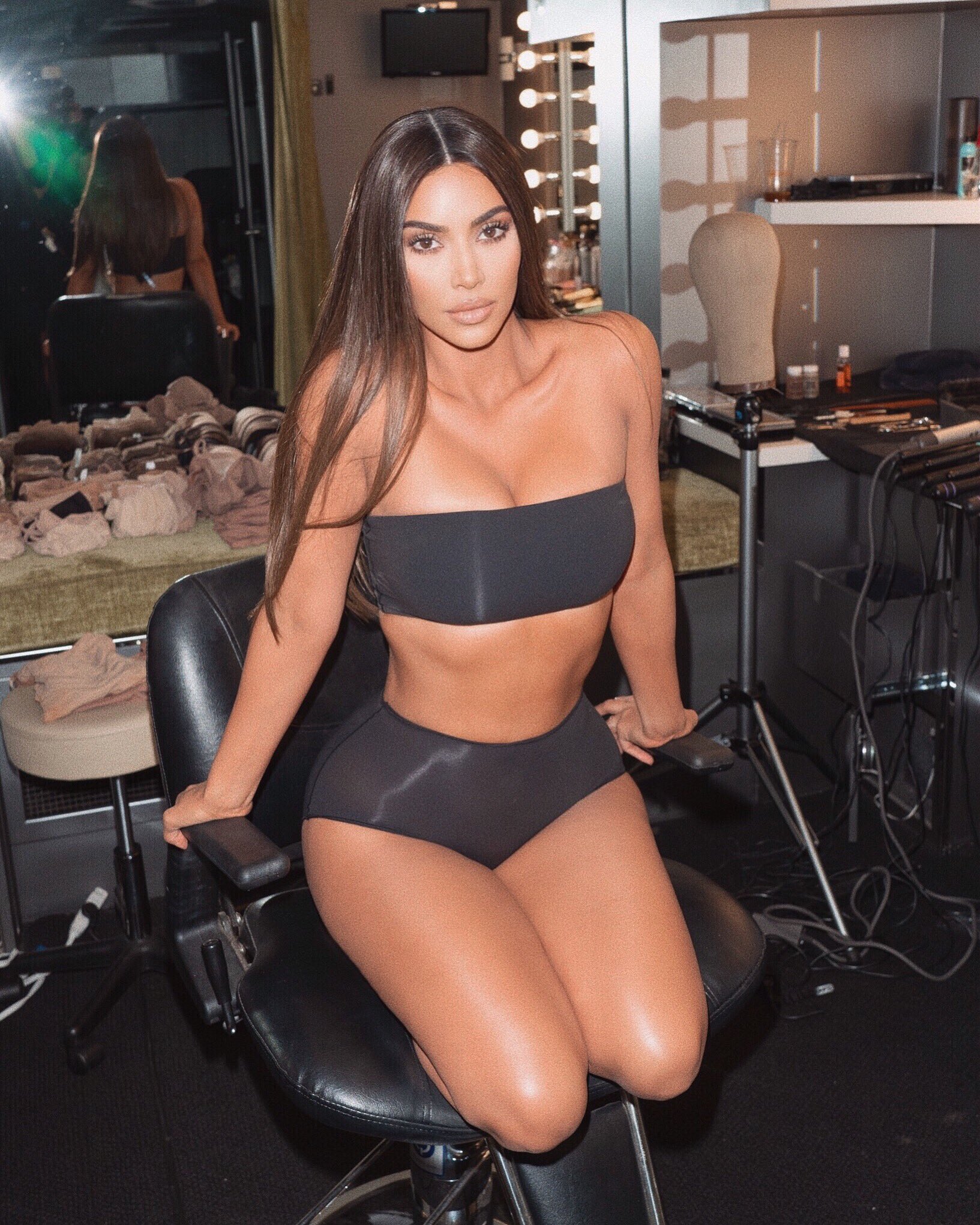 Kim Kardashian on X: NOW AVAILABLE: @SKIMS FITS EVERYBODY — the softest,  stretchiest underwear we can't keep in stock! Shop now in 9 colors and in  sizes XXS - 4X at