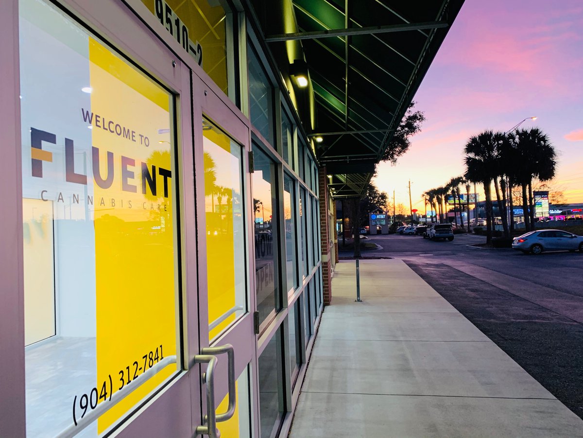 fluentcannabis's tweet photo. The days may be getting Dimmer, but Fluent will always be here when you need us 💛
If you didn’t get a chance to grab an eighth of our most recent #FluentLab release, sign up here: https://t.co/PRsoLWZX2x to catch the next one! ⚡
Are you more of a night owl or early bird?🤔 https://t.co/oAGA2rLzGj