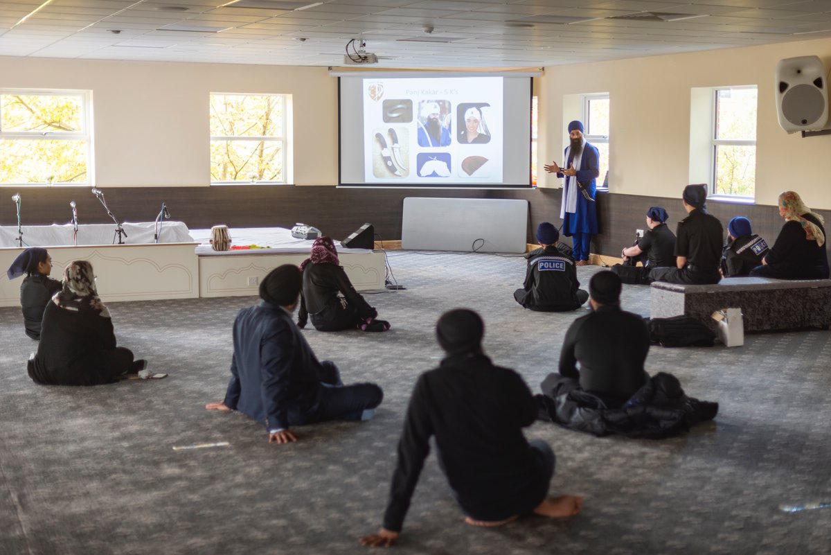 wmp_sikh's tweet photo. Our colleagues from CJS and WMPSA members hosted a Part One of a Sikh Awareness input sharing information about Sikhism, Sikhi values, conduct and how sikhi aligns within our day to day roles within policing.
#sikhs #policing #educatingothers #WMPdiversityandinclusion
@BE_NTF https://t.co/zMsd9TT5yj