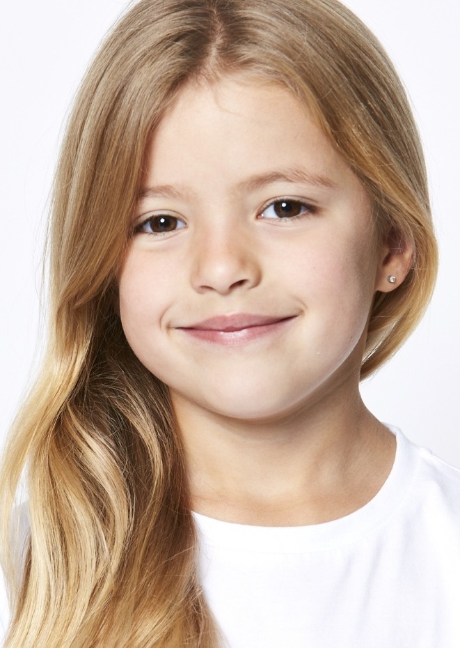 bonnieandbetty1's tweet photo. Well done to all these kiddies just confirmed for Supporting Artiste work on major new ITV Drama Series! #teambobe #extrasdivision #childextras #childsupportingartistes #extrasagency https://t.co/8prpYWh0nX