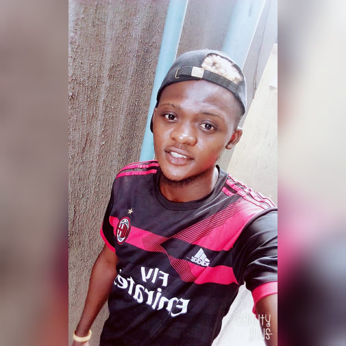 Meek77963942's tweet photo. #NewProfilePic https://t.co/7nKKVvAz9M