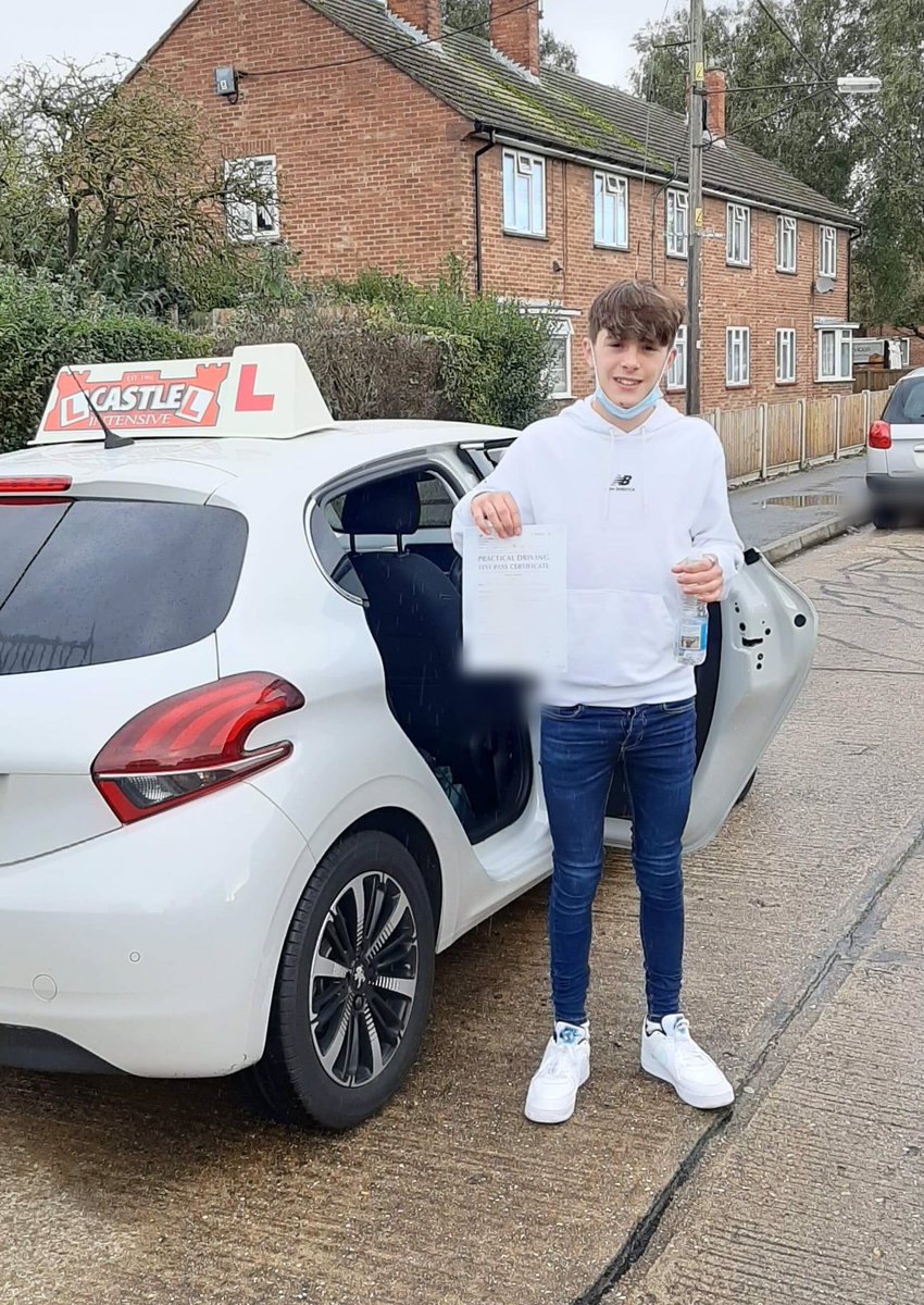 CastleDriving's tweet photo. Congratulations to Jake C on completing his intensive course with a 1st time pass with just 1 minor in #Colchester with Paul https://t.co/b30AE4sHdB