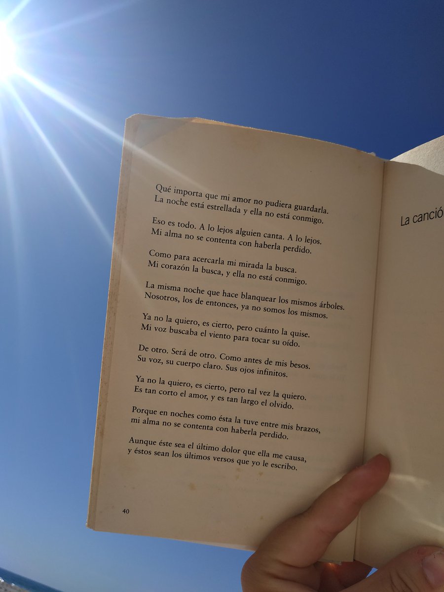 juliaarmario3's tweet photo. Poema 20 de Neruda en la playa, y otras formas de vivir https://t.co/gTrNutxaFB