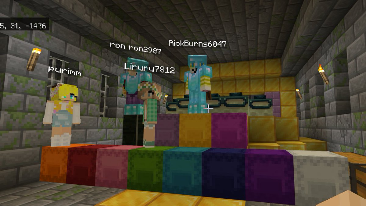 ワイ佐藤 ワイワイラボ 本日もマイクラ配信 ご視聴頂きありがとうございました エンドシティー シップの探索をしてシェルカーボックス作りました 配信後 様々な色に染色 ろんさんのには早速 金がしこたま詰まってましたｗ ワイワイラボのチャンネル