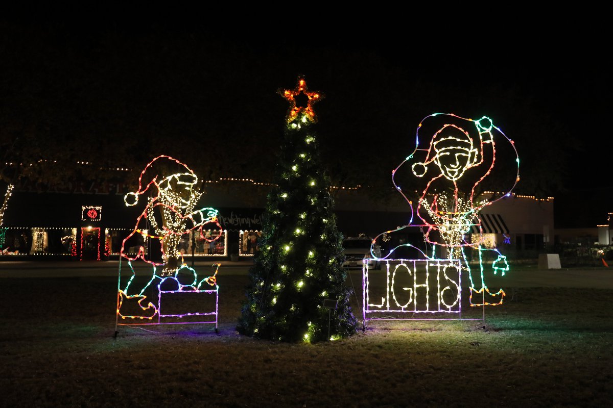 The world is about to get a little brighter—50 Nights of Lights is just a month away! On Nov. 14th, a VIRTUAL tree lighting program beginning at 6:45 that will be streamed live on 50nightsoflights.com, and lights will stay up nightly through Jan. 3rd. #visitclevelandms