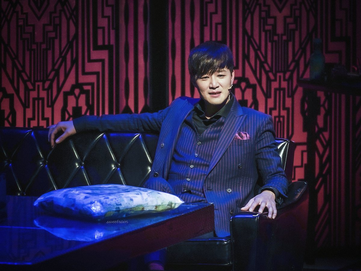 뮤지컬비스티 
커튼콜

재현 役 - 김종구 배우님

' 지워지는 순간을 견딜 수 없다면... '

201015 목요일 밤공