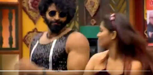 Evano0ruvan's tweet photo. Pathayiram pana maram sarinji viluvura madhiri indha dance ah ippo paththe aaganuma.... 

Thalai ezuthu...

#BiggBossTamil4 https://t.co/0ZrQ0saSNR