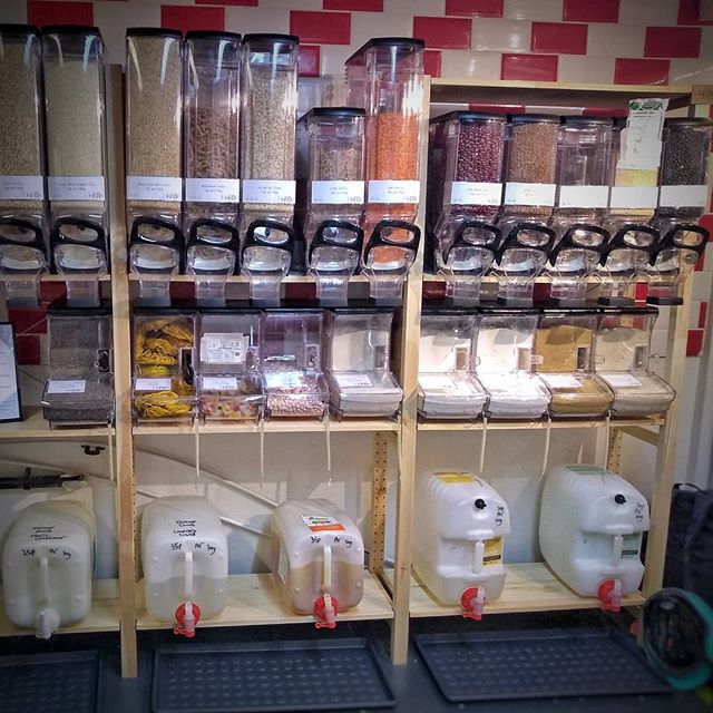 LeedsRefills's tweet image. In case any of you missed the announcement on Facebook, we are thrilled to now be open in our pop-up shop inside @FabricationLDS on Albion Street, Leeds! We will be available for food and liquid refills Wed-Sat, 11am-6pm Hope to see you all soon!
#zerowasteshop #leedsrefills