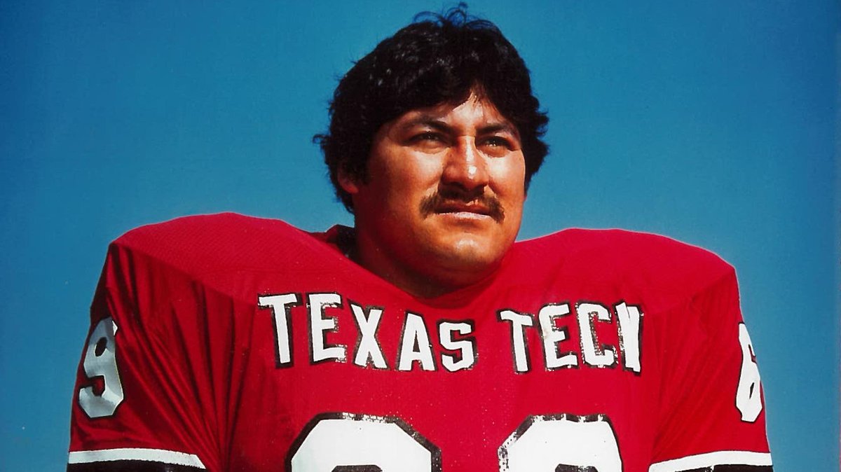 cfbhall's tweet image. Gabe "Señor Sack" Rivera was a beast at @TexasTech! Rivera averaged 80 tackles per season, compiling 62 solo tackles, 43 assists, ten tackles for loss, five sacks, 25 quarterback pressures and eight pass breakups during his All-America @TexasTechFB career! #HispanicHeritageMonth
