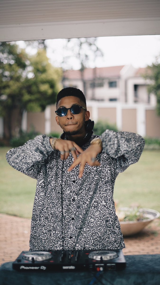 PRxFND's tweet image. Head on down to @PUMASouthAfrica IGTV to scope my #SelectSessions Mix! 🙏🏼 I had mad fun!!! ❤️🔑🔑🔑
🚨Watch it here: instagram.com/tv/CGXqu7bnt16…

 #AbanganiBami ft. Riky Rick &amp;amp; Emtee OUT NOW - LINK IN BIO!!!! #SuperstarProducer 🚀💽

📸: @CaseywavesPro