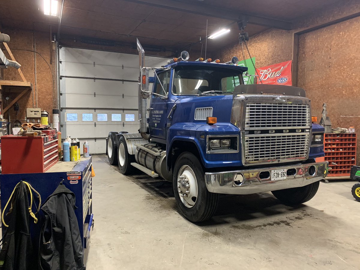 Pasztor79's tweet photo. What’s old is new again...welcome home old girl. #Louisvillefever https://t.co/bQLgys3R7m