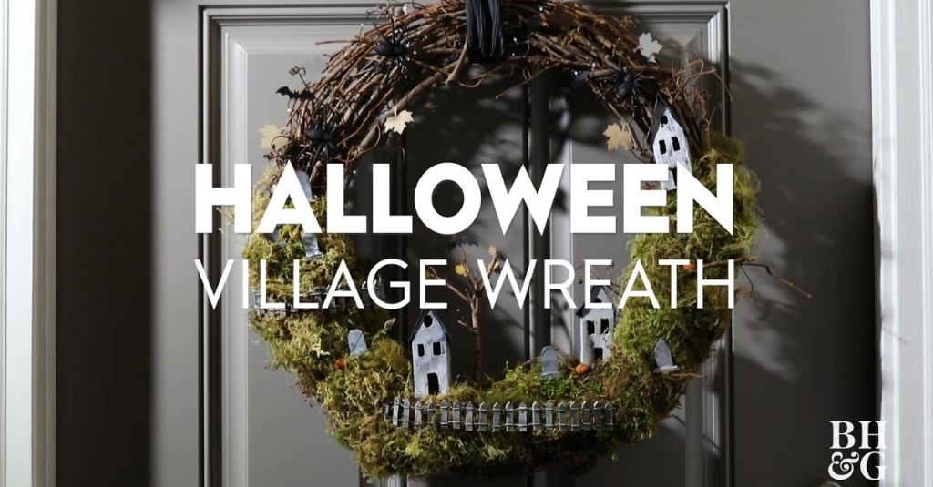 DIY Halloween Village Wreath for the Fall | Easy Step-by-Step Instructions | Made by Me youtube.com/watch?v=I9VSoW…