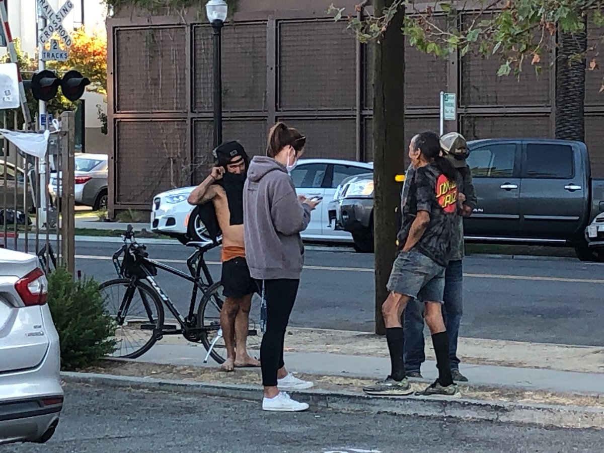 The #2020Census is ending in a matter of hours...so we're out and about in #Sacramento urging people to complete it TODAY!

Visit my2020census.gov or call 1-844-330-2020 to complete it NOW to help your community for the next ten years! It's easy, safe, and confidential!