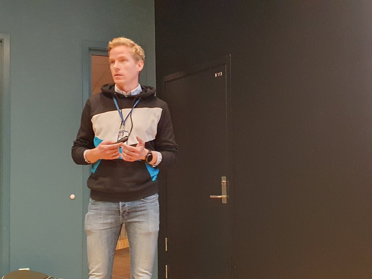 Datadrevne beslutninger må baseres på godt personvern og god datakvalitet! Enighet blant @Lighthouse_8 (her representert ved Maren og Oda) <a href="/polarismedia/">Polaris Media Group</a> ( ved Jørgen)  #ggdtrd #ggddata