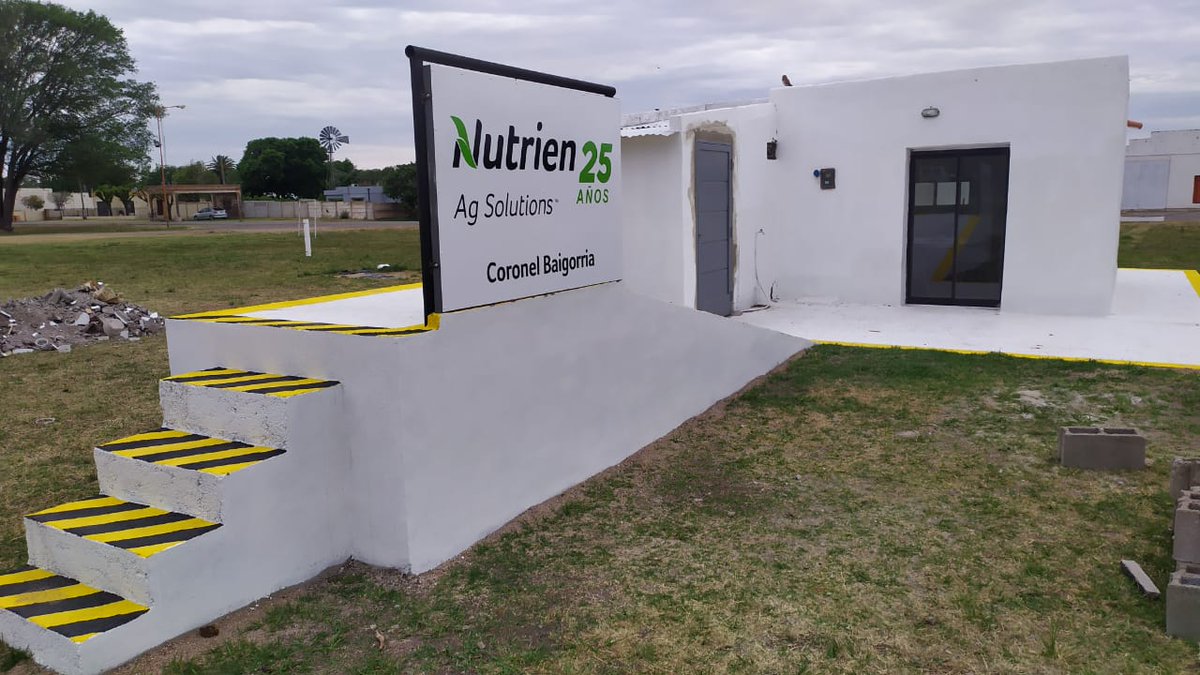 Compartimos las fotos de como quedó el centro de Equinoterapia en Coronel Baigorria Córdoba, en el cual participamos con la entrega de materiales para la construcción. 
#Equinoterapia
🤜🤛
♥️🐎