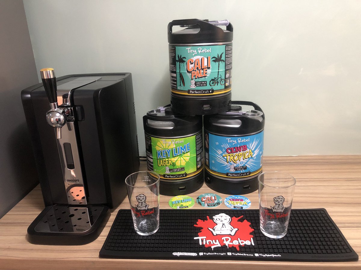 bongotaff's tweet photo. Yesssss! @perfectdraftuk @TheBeerHawk @TinyRebelCdff #clwbtropica #calipale #keylimelager https://t.co/q7pKC9WCck