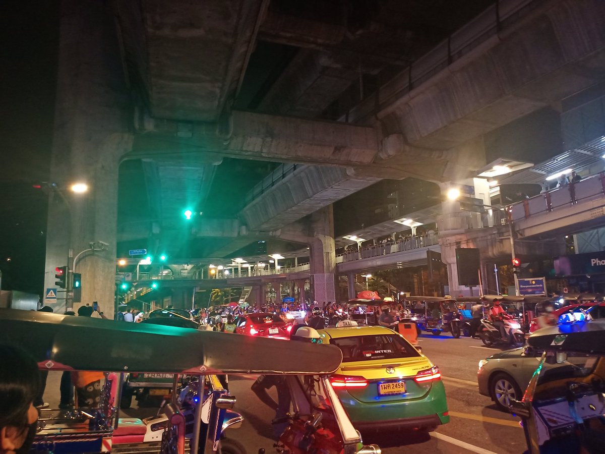 ใครจะไปก็ไป แต่จะอยู่กับควานลิน tweet media