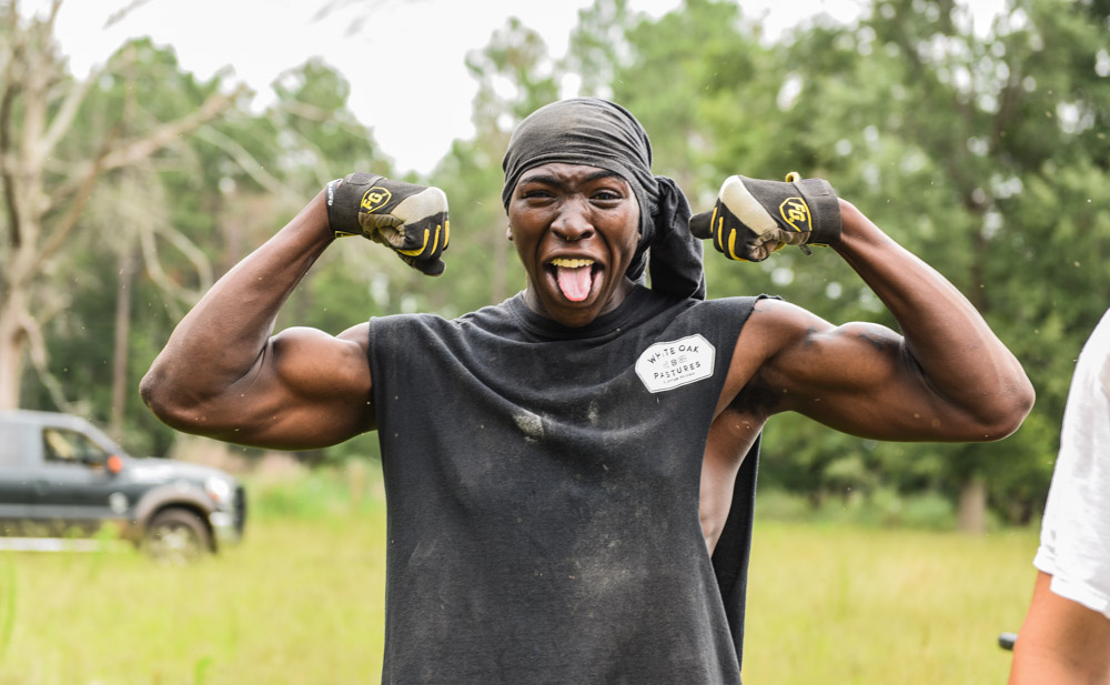 whiteoakpasture's tweet photo. Work Hard. Have Fun. Make History. #work #hard #everyday #goals #friends #workhard #playhard #loveyourwork #success #family #farmfamily #farmly #goodvibes #passion #fun #team #justdoit #likewedo https://t.co/lAWfoUF3Pm