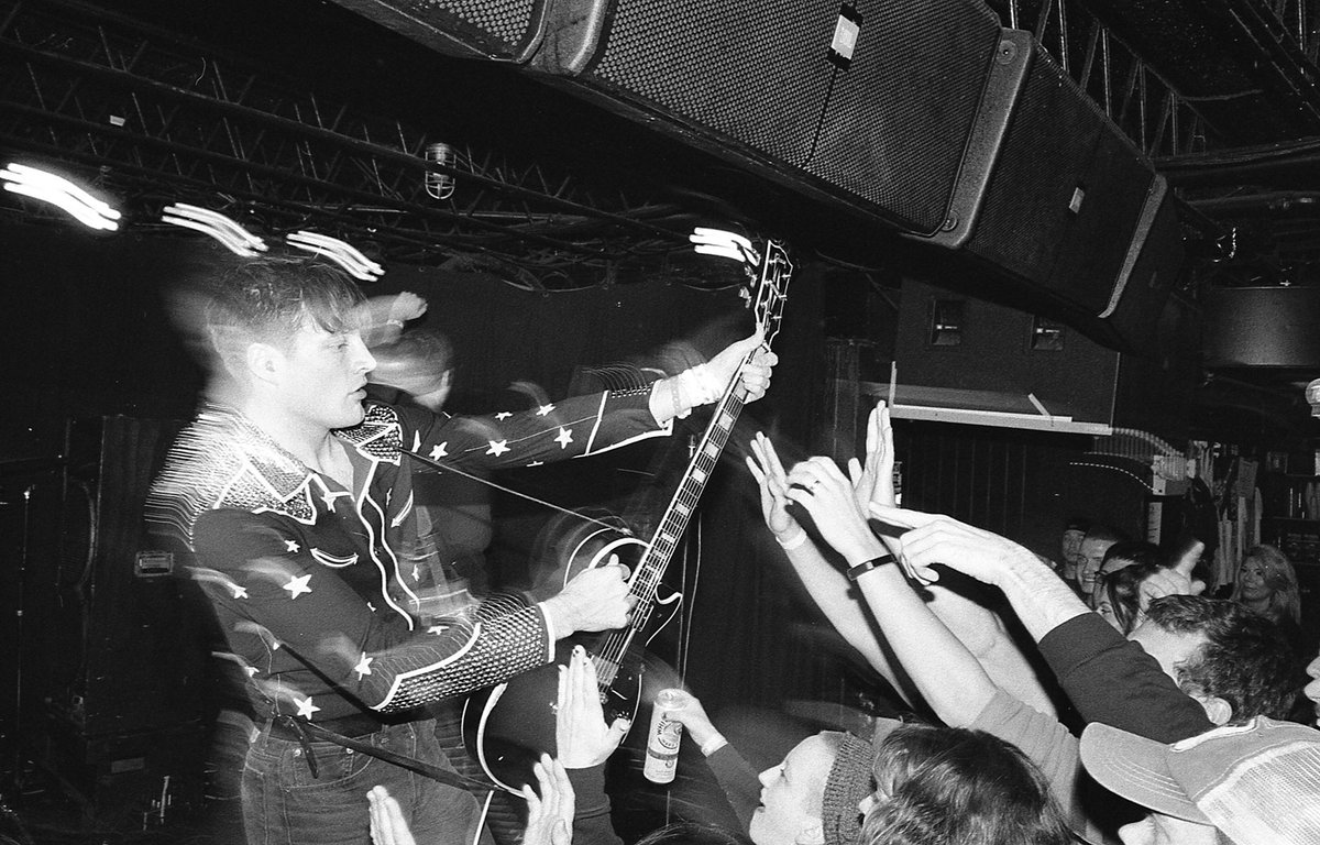 thedirtynil's tweet photo. #Dancing2Thrash virtual tour hits Minneapolis @FirstAvenue tonight w/ @AntiQueens 🌹⚡️We’re getting an omelette from Mickey’s Diner, and to the fans who always ask YES we’ll take ya up on the roast duck after the show! YES BABY YES YES BABY! Tickets at: https://t.co/rjFxpehJWG https://t.co/GYPDpiblvg