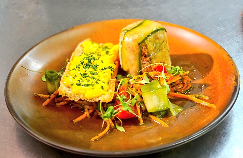 The Lemon Tree tweet media