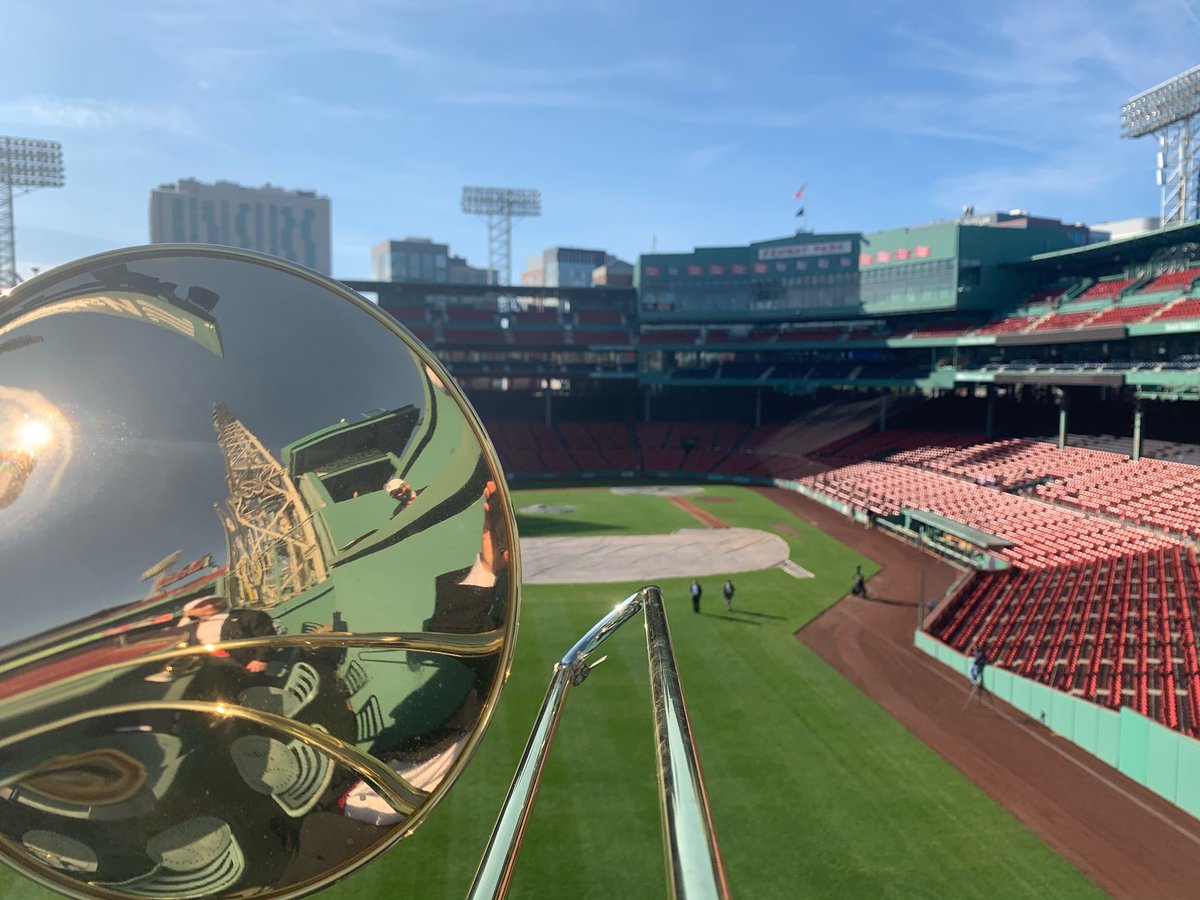 The holidays are going to be here before you know it.

Getzen artist Steve Lange (4147IB) and Edwards artist James Markey (B502-I) are getting ready while enjoying a little socially distanced fun at Fenway Park with the BSO Holiday Pops.
#getzen #edwards