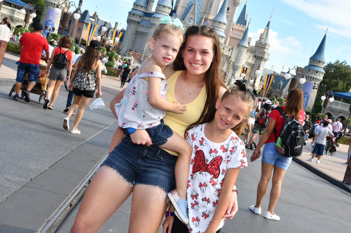 lentz23julia's tweet photo. My name is Julia Lentz from NIU womenβs soccer and I am more than a student athlete: I am a sister, animal lover, and a Disney expert! #ItsOkNotToBeOk #TakingMACtion #PackGotYourBack https://t.co/Q5ryjR4amq