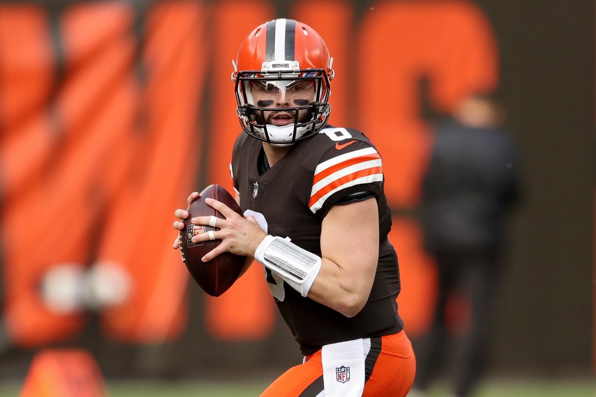 GingerCreates74's tweet photo. Who’s better?

RT for Baker Mayfield
Like tor Big Ben https://t.co/E455T91MA0
