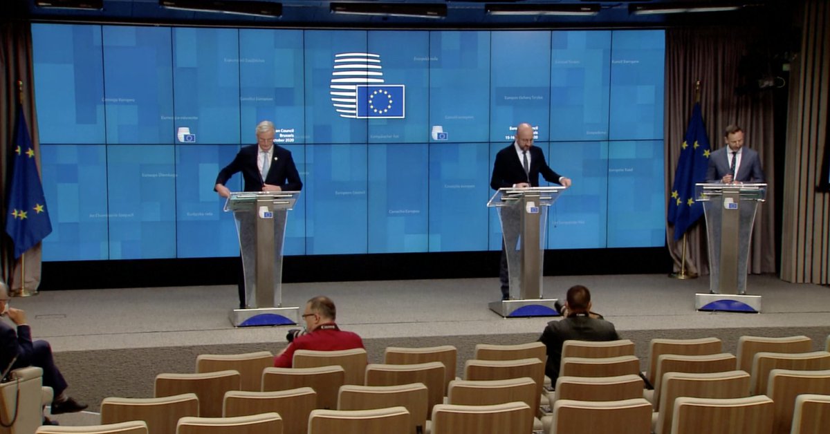  #EUCO leaders have taken a break from their  #Brexit talks. @MichelBarnier and  @eucopresident updating journalists with a press conference now.