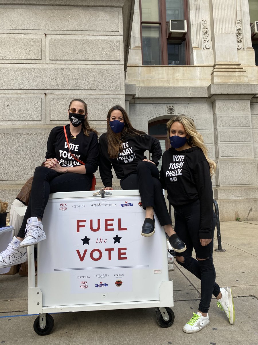 PAWorkFamilies's tweet photo. Spread the word - we're out at City Hall with @kendraforphilly and @StarrRestaurant to feed hungry early voters. Come down, fuel up and vote! #FuelTheVote #VoteTodayPhilly https://t.co/pP07EfII12