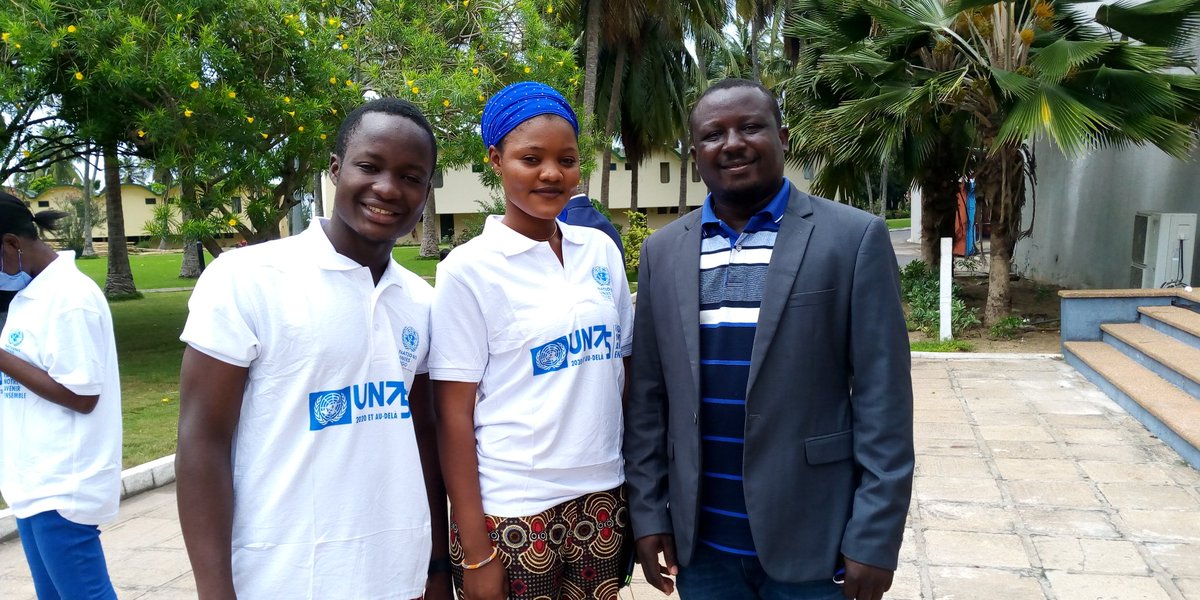 AtimKossi's tweet photo. Le Président du Comité d'orientation stratégique internationale accompagné de deux jeunes influenceurs engagés membres de l'organisation de jeunes leaders pour la Paix et le Développement Durable LE RESPONSABLE ont participé à la campagne #UN75 à travers un dialogue de UNFPA Togo https://t.co/b5ODy5fJEd