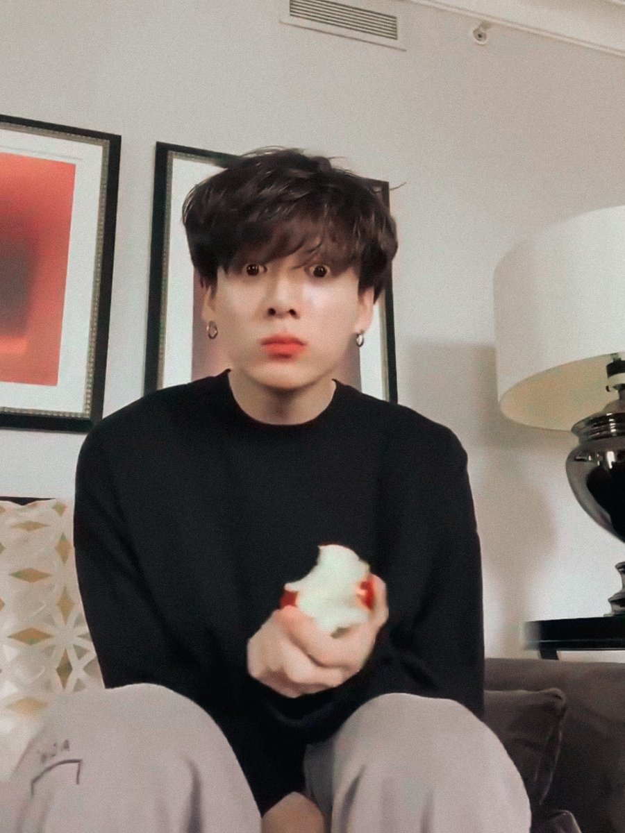 정국 tweet media