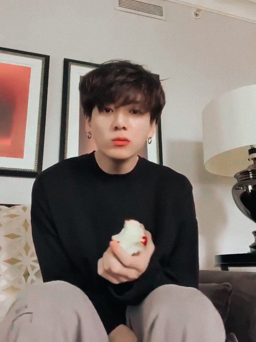 정국 tweet media
