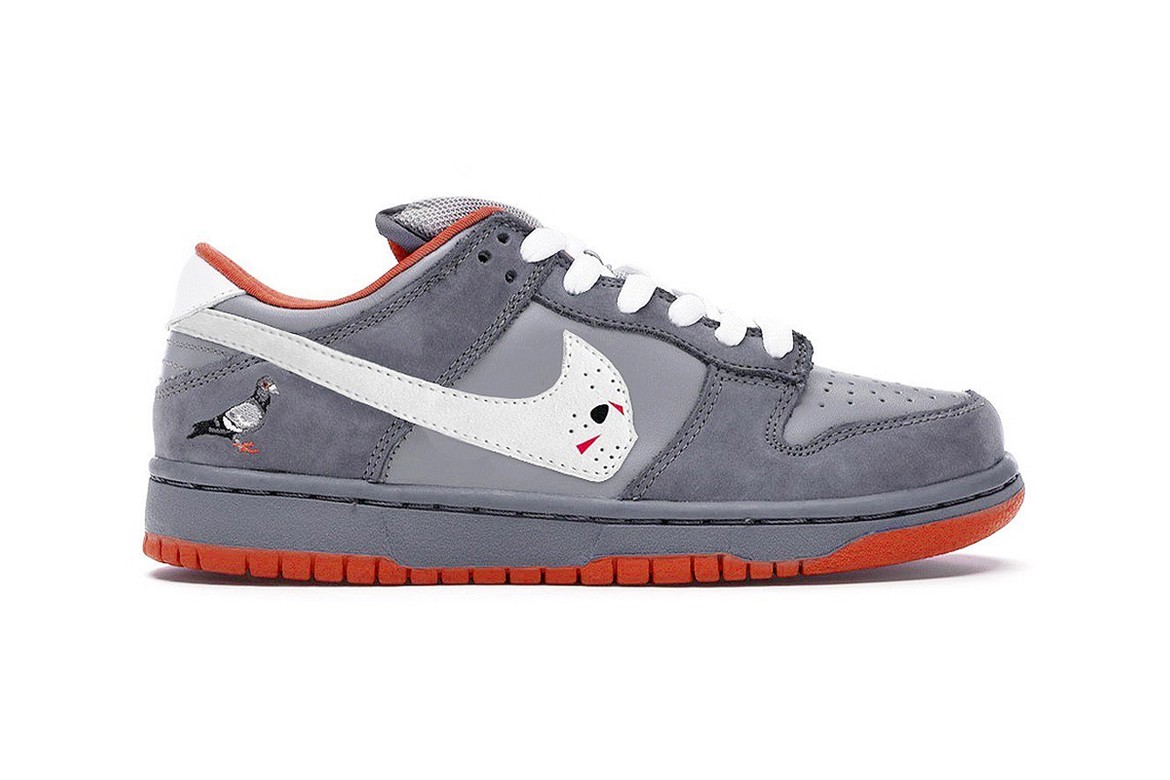 sneakerhuddle's tweet photo. SNEAKER NEWS ⚡️

Nike Suing LA Brand Warren Lotas Over SB Dunk Imitations. This makes me think, where did he think this was going to go? Playing with fire. https://t.co/ztWLw7Tblu