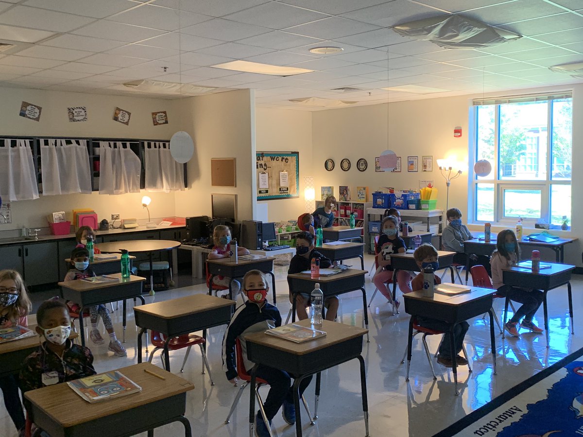 Ms. In (@cvesprincipal) on Twitter photo We had a great first day of full-time F2F school! Loved seeing the excitement of the students and teachers! Go Cheetahs! 💙💚#CVESStrong #FCSphase5 <a href="/FultonZone7/">Dr. Crumbley</a> We had a great first day of full-time F2F school! Loved seeing the excitement of the students and teachers! Go Cheetahs! 💙💚#CVESStrong #FCSphase5 <a href="/FultonZone7/">Dr. Crumbley</a>