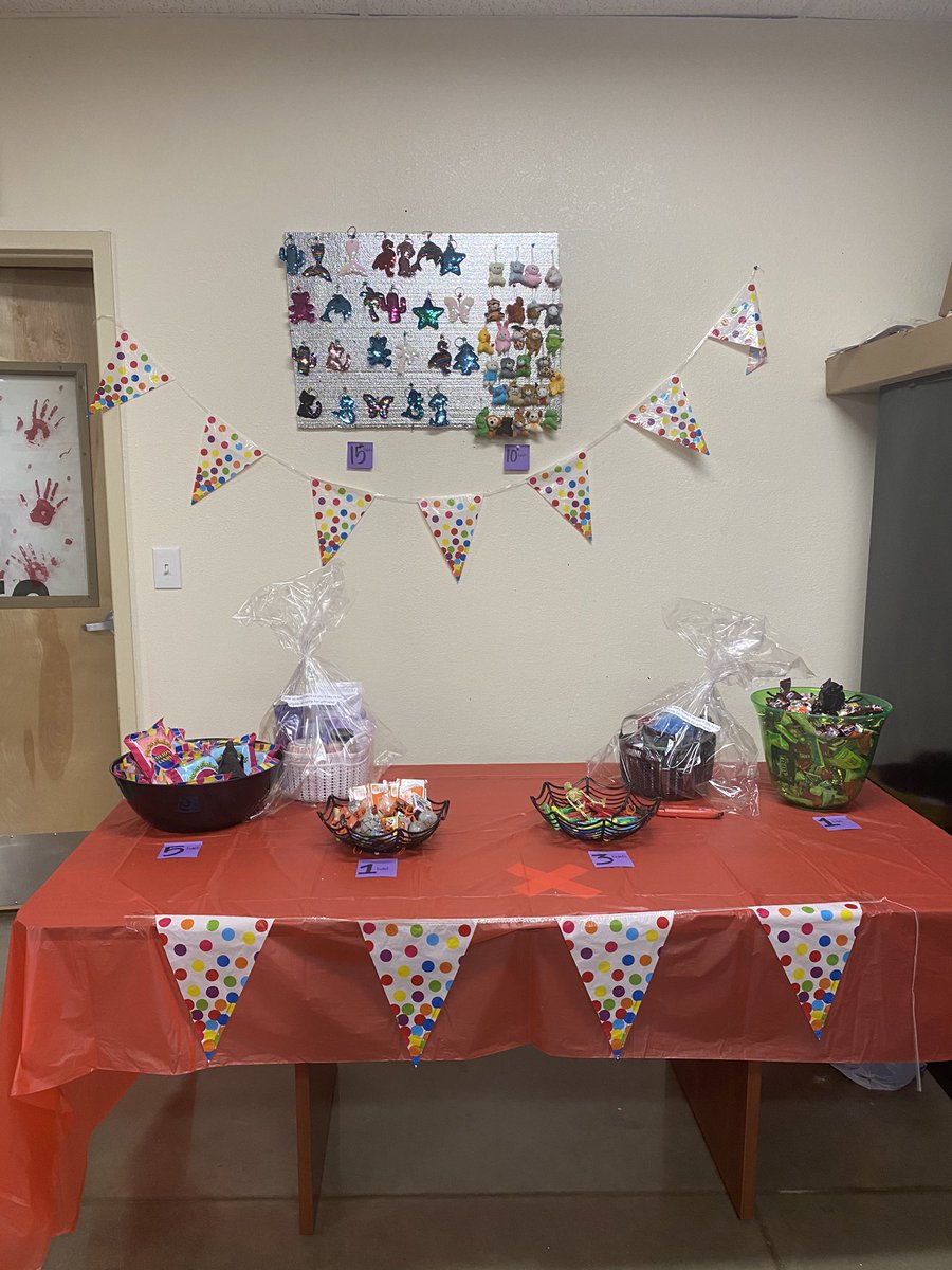 vannahj84's tweet photo. Cam Appreciation Fall Carnival at Home Depot 0554! @HomeDepot @BassKausha @AaronEnglish17 https://t.co/xzi8jKTmFp