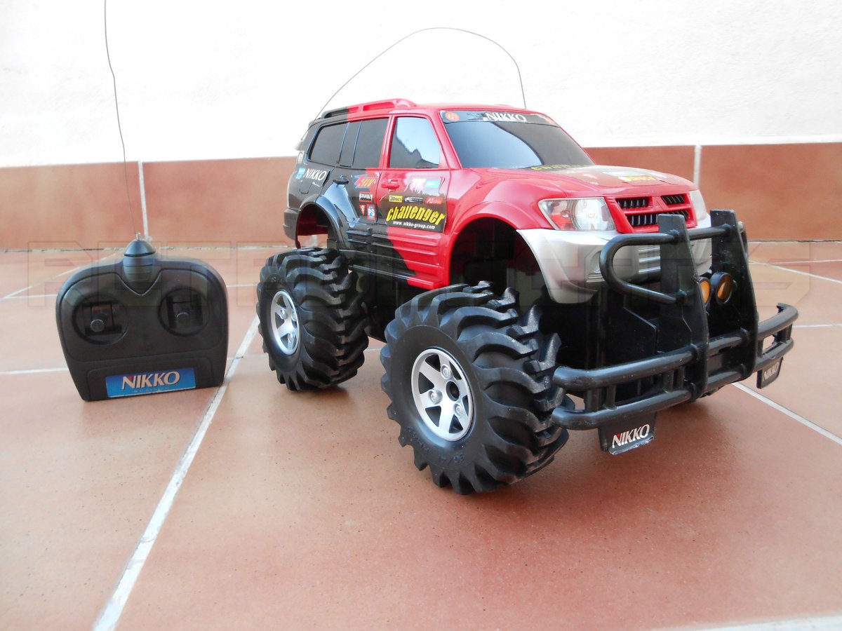 RINCONMAQUINITA's tweet photo. Hoy se ha unido un nuevo #NikkoRC a mi colección de RC de esta mítica marca. Es un Nikko básico con carrocería #Mitsubishi Montero/Pajero. Lo he desarmado enterito para limpiarlo y ponerlo a punto, tenia las pilas corroídas y todo. Ya va perfect y me ha costado solo 3€ !!! https://t.co/v5Fvw5ILfg