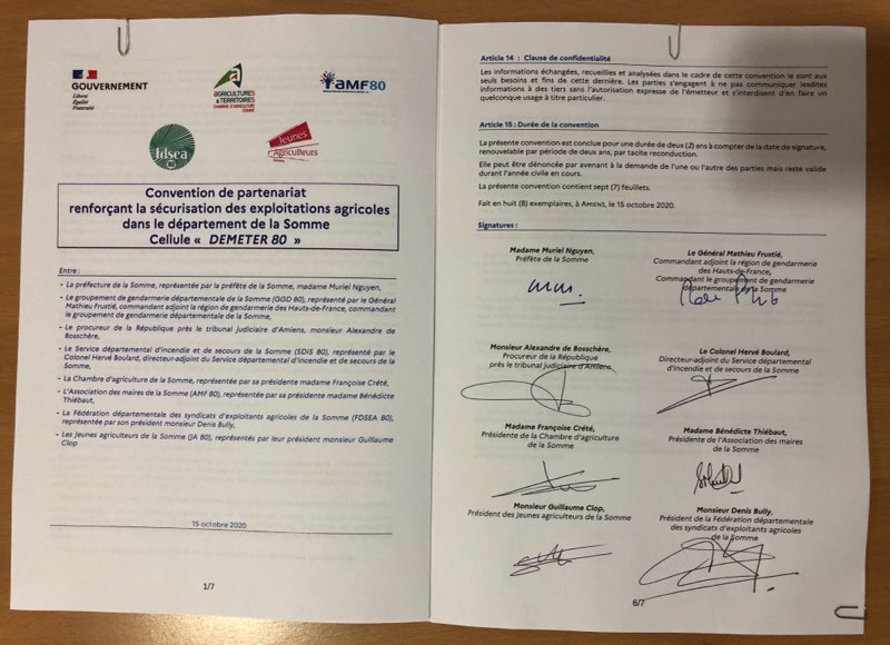✍️Ce matin à Amiens, signature de la convention #Déméter pour lutter contre les phénomènes criminels dont sont victimes les exploitations agricoles dans la Somme. @Gendarmerie_80 <a href="/ja_somme/">JA Somme</a> <a href="/ProcureurAmiens/">Procureur d’Amiens</a> <a href="/Prefet80/">Préfet de la Somme</a> <a href="/sdis80/">Sapeurs-Pompiers de la Somme - SDIS80</a> <a href="/FranCrete/">Francoise Crete</a>