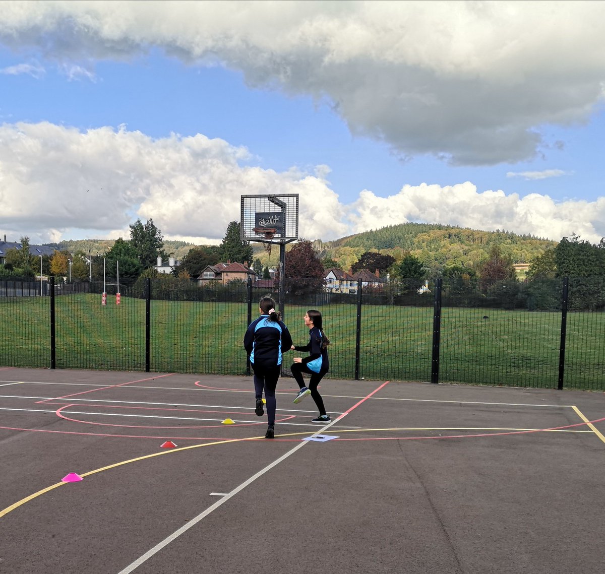 MCSPE1's tweet photo. Year 8 Girls planning, leading and completing their excellent circuit training sessions today in PE. Well done girls 💪 @LearnWithMCS @Ks3Mcs #MCSPE https://t.co/Kxw0tYivrU